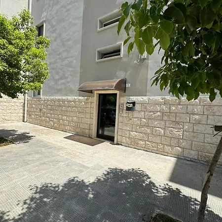Casa Verga *